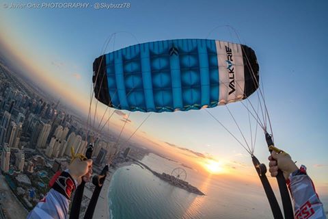 skydivemag's tweet photo. That FRIDAY FEELING! π πΈ Javier Buzz Ortiz
#PDValkyrie #DreamOfFlight https://t.co/UbI8PvKI3O