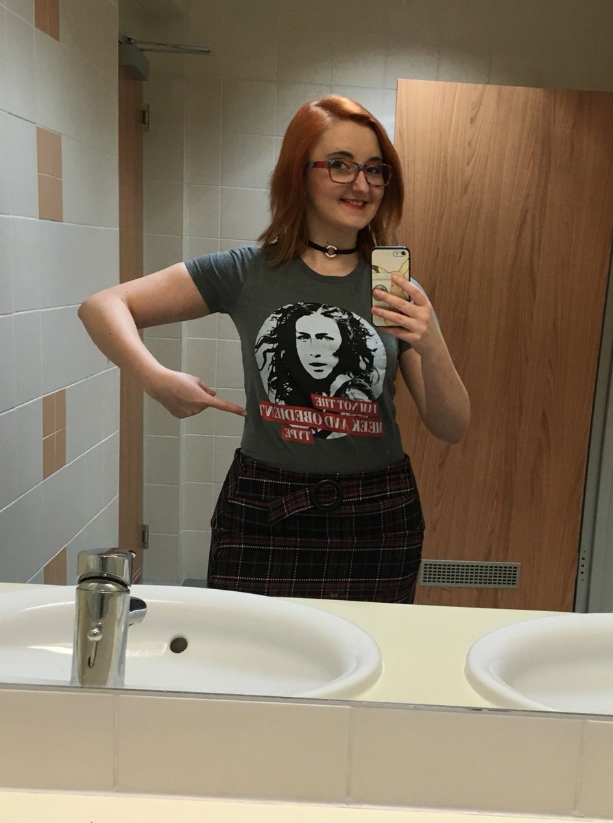 SilverxVideos's tweet image. There’s nothing better than a selfie at work 🤳🏻 #IAmNotTheMeekAndObedientType #FinallyGotIt