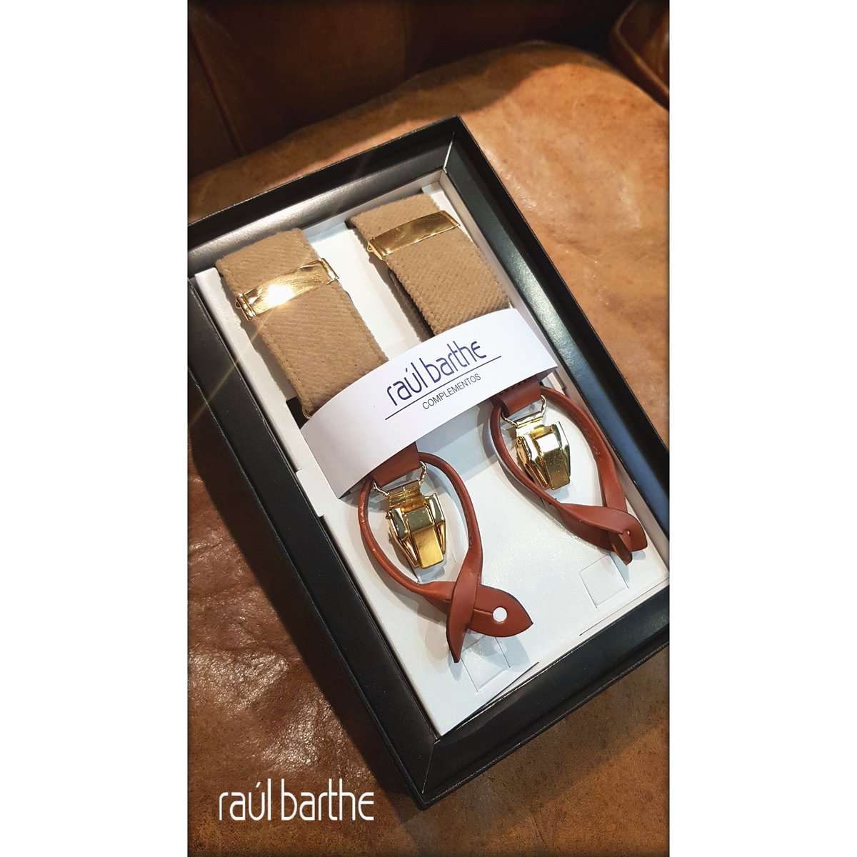 Raúl Barthe (@raulbarthe_moda) on Twitter photo 