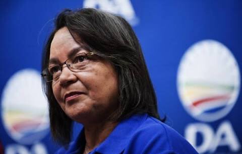 RealPolitikRSA's tweet photo. .@OurDA has suspended Cape Town Mayor #PatriciaDeLille from all party activities pending the outcome of an investigation. The investigation was instituted following a number of reports containing allegations of maladministration in the city. Share your thoughts. @RealPolitikRSA https://t.co/4s4Lm3XNo5