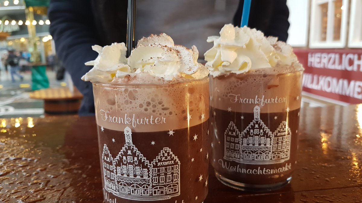sarahlisaking's tweet photo. Hear about my trip to the German Christmas markets in my latest blog https://t.co/gc4OSNVkiU #Christmas #ChristmasMarket #Travel #Germany #DRIVING #snow https://t.co/d5sd1YJ4em