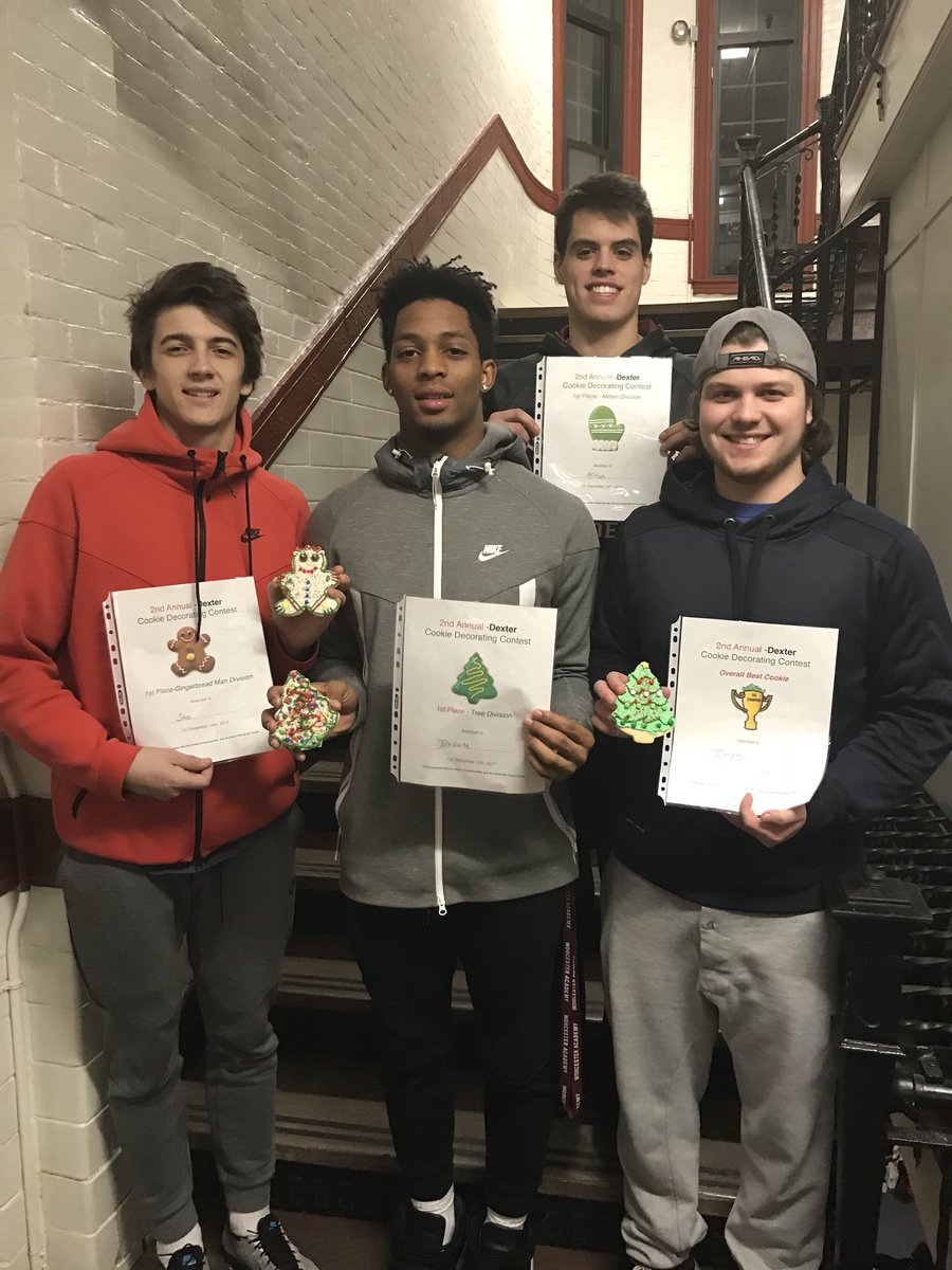 WAResLife's tweet photo. Thank you to the Solominsky family for hosting cookie decorating in Dexter Hall last night! Happy holidays to all!  @WorcesterAcdmy https://t.co/1W1LJo5nKK
