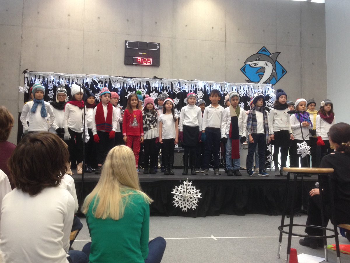 Happy holidays to Grade 3! So proud of you all today !!@gwaswissg3b <a href="/GWASwitzerland/">GEMS World Academy Switzerland</a>