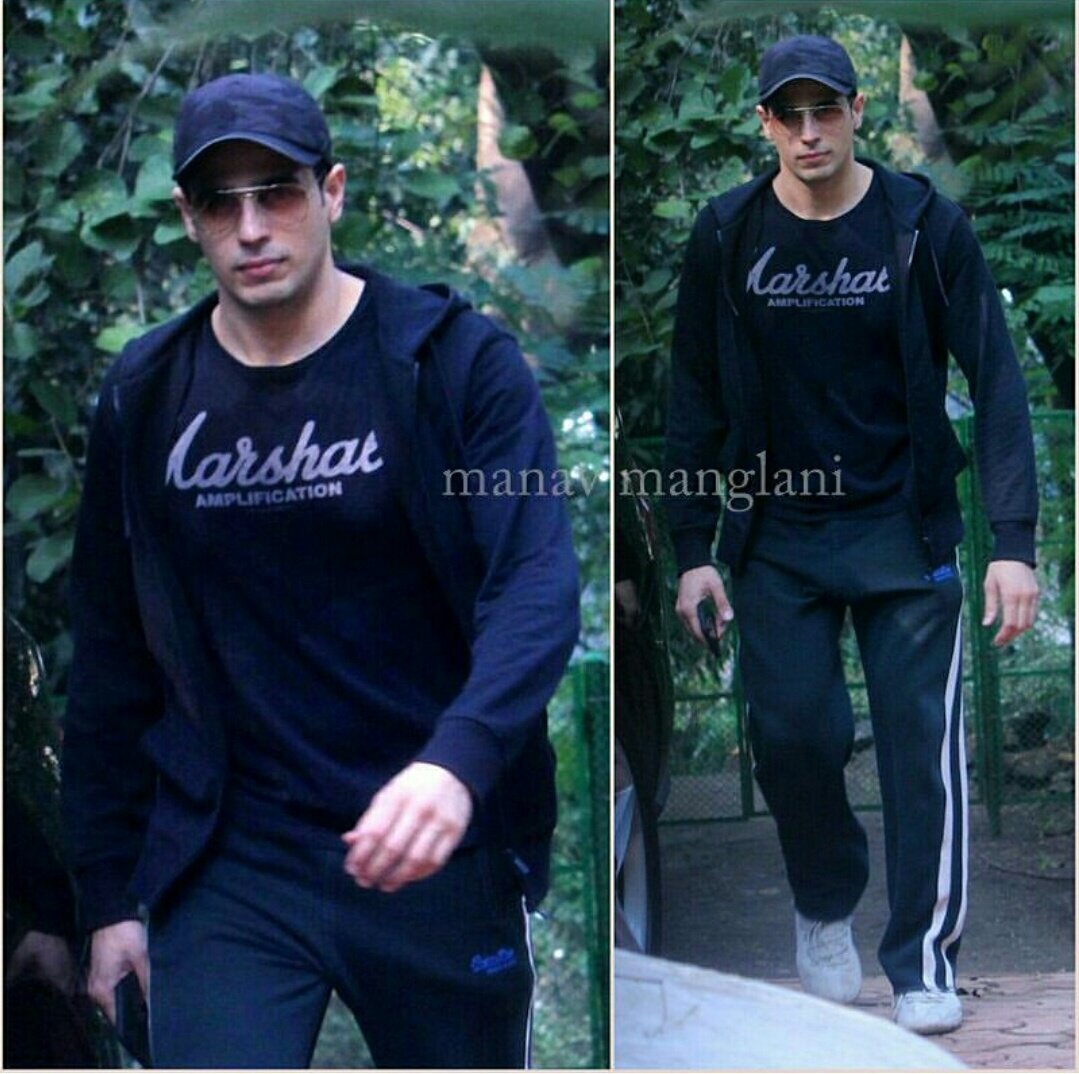 S1dofficial2's tweet photo. New for m'y love
.😍
☺#ranveersingh #arjunkapoor  #ranbirkapoor  #dishapatani  #parineetichopra #varundhawan #shahidkapoor #sonamkapoor #salmankhan #shahrukhkhan  #sidharthmalhotra #aliabhatt  #shraddhakapoor #katrinakaif #jacquelinefernandez #kareenakapoor  #deepikapadukone https://t.co/njGOjsaahb