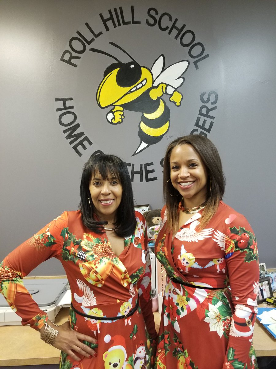 AlenaSmith83's tweet photo. Twin Day #SpiritWeek @IamCPS https://t.co/oqEIAfvn7n