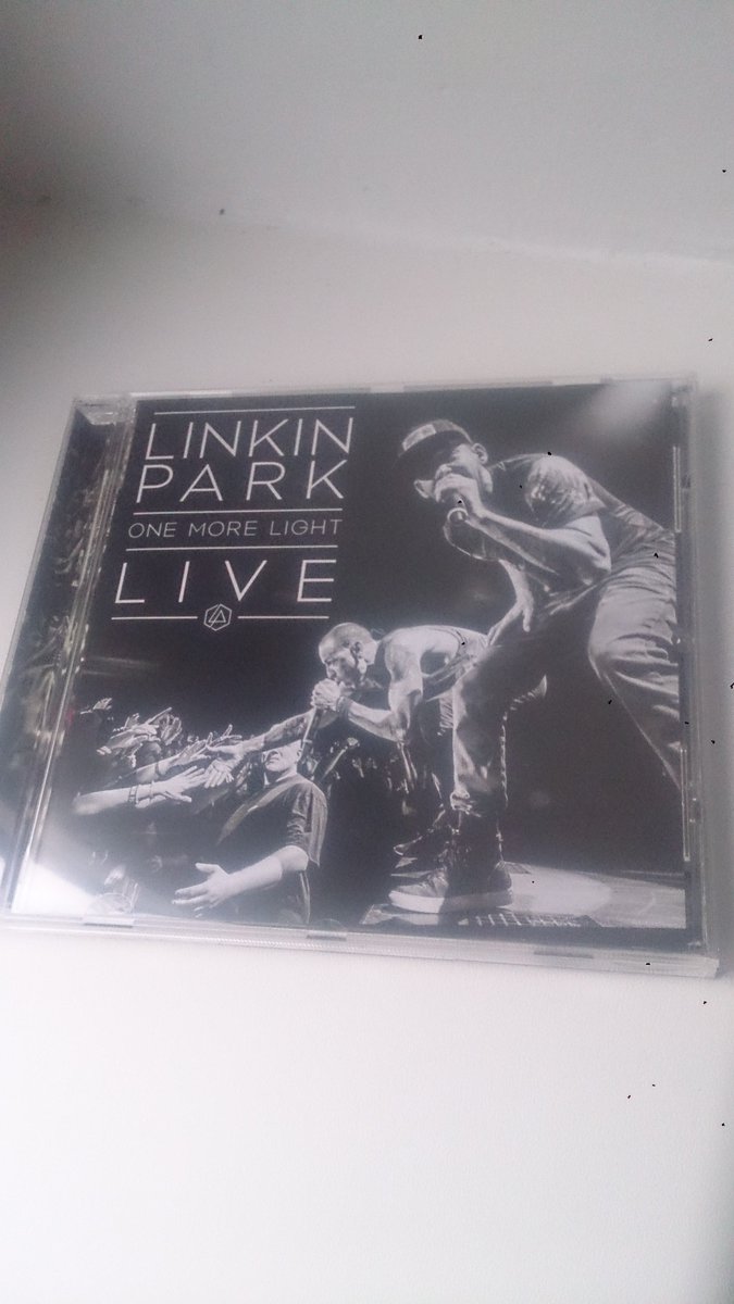 Louise_Ringer's tweet photo. Finally, I got it! #OMLL
@linkinpark thank you so much for everything https://t.co/wk9AdlQqz4