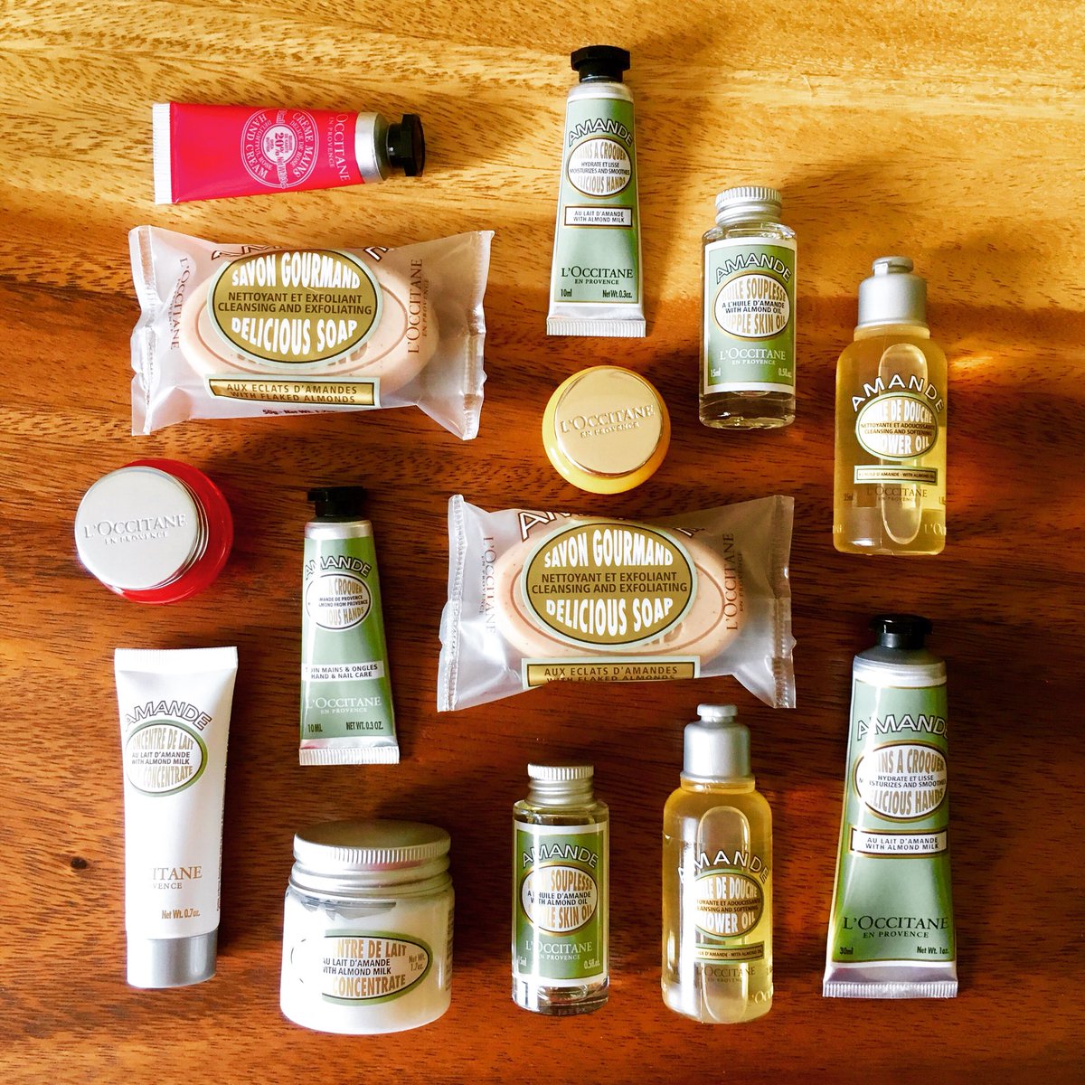 SpaChasers's tweet photo. On the list 👸🏼👸🏾our holiday wish list! ✨@loccitane has a great line that is moisturizing and smells yummy. Stocking stuffers 🤩 yes please 🎄#beauty #beautyaddict #wishlist #product #flatlay #skincare #skincare #giftidea #productreview #fun #toronto https://t.co/goyL6BfHq6