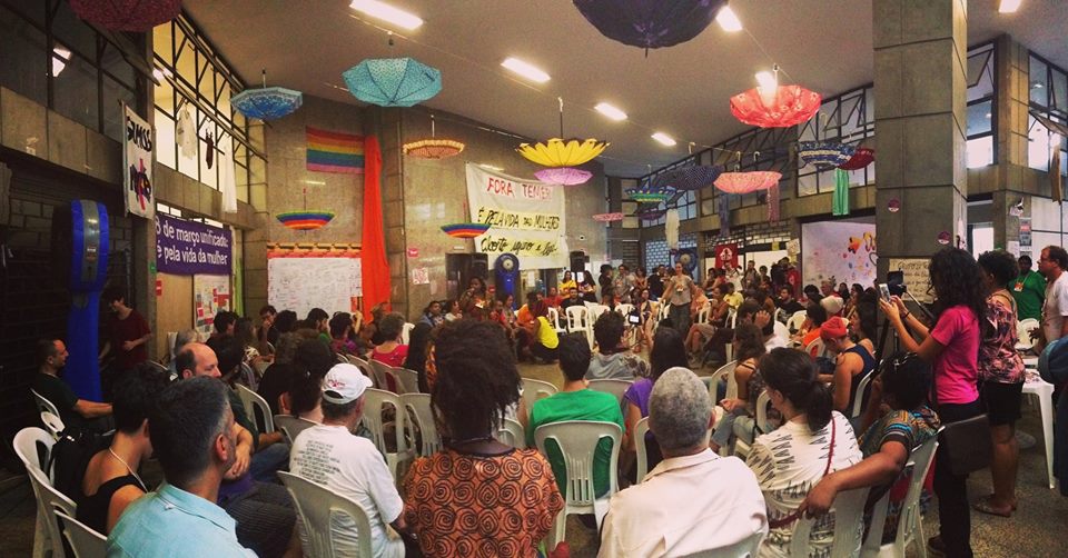 _urucum's tweet photo. Apontamentos sobre o encontro #OcupaPolítica por Rodrigo Nunes @OrangoQuango @_urucum  https://t.co/yFD0K6pjLC https://t.co/gKNSznLErp