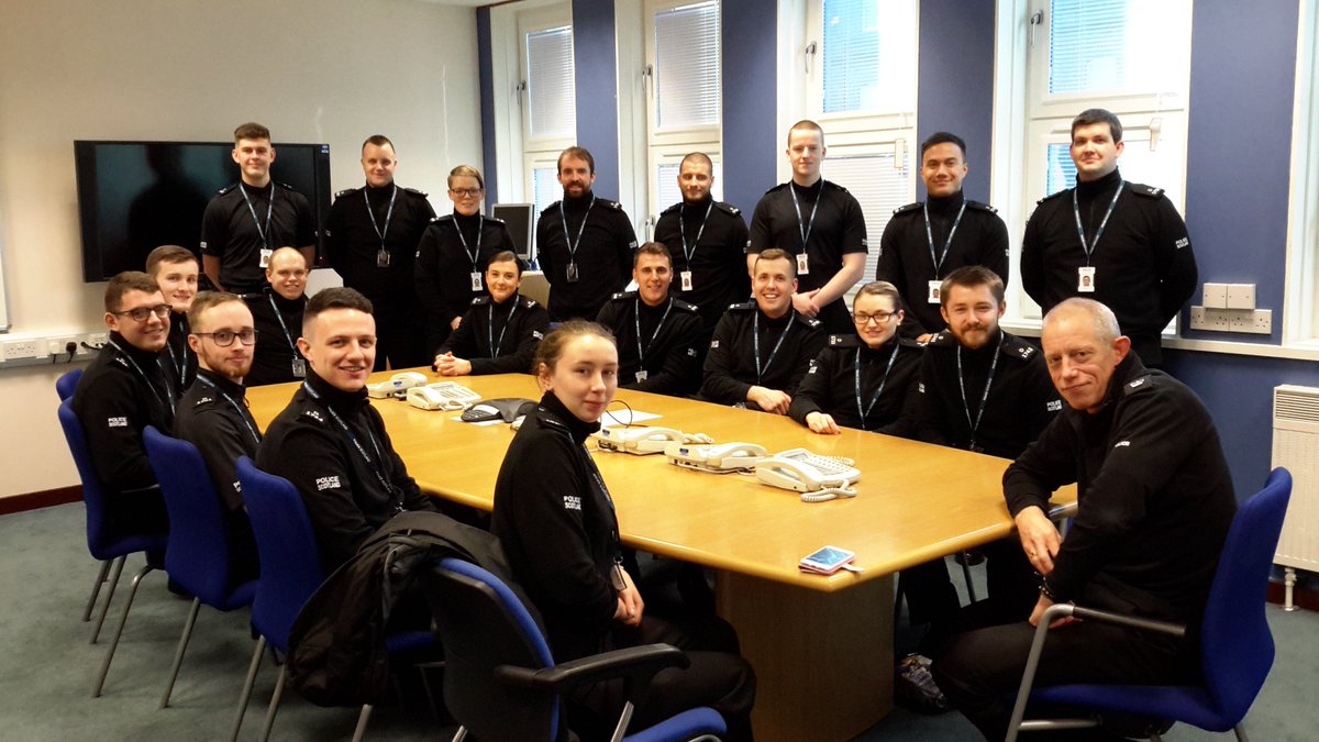 PSOSTayside's tweet photo. Superintendent Graeme Murdoch welcomes 19 new probationer Police Constables to Tayside Division. We wish them every success for the future. https://t.co/SNhdJJeQWW