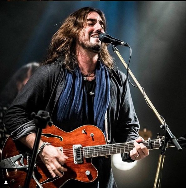 pcongresosvigo's tweet photo. Cuenta atrás ⌛️ para el concierto de .@andressuareztwi en el Auditorio Mar de Vigo.
🚨 85% del aforo vendido 🚨
Si no te lo quieres perder, ÚLTIMAS ENTRADAS aquí ➡️➡️ https://t.co/3tETfP1B0D
#AndresEnVivo #DirectosMarDeVigo https://t.co/WYqzOCxR1L