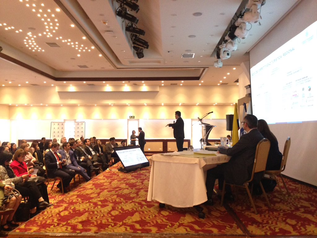Cataorjuela's tweet photo. @unicafam A esta hora presentamos el #ICTRC2017 en Alianza con @Cotelcolombia de nuestro @CPTUR_Col #CompetitividadTuristica https://t.co/nlSH1ffsKT