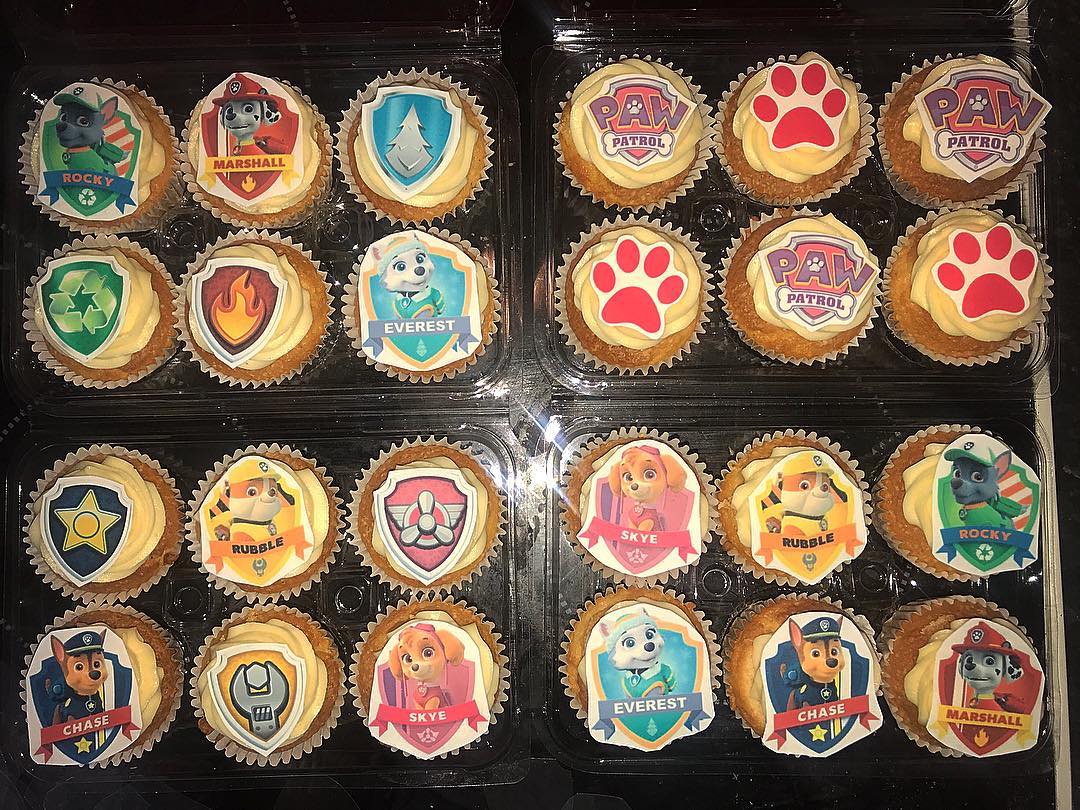 jestercakery's tweet photo. #pawpatrol #pawpatrolcakes #pawpatrolcake #pawpatrolcupcakes #kids #cupcakes #edibleart #cakeartist #thejestercakery 🐕🐺🐶🚒🚑🚓🚁🚢🐾🃏🎂 https://t.co/kJ2zkhxBkm