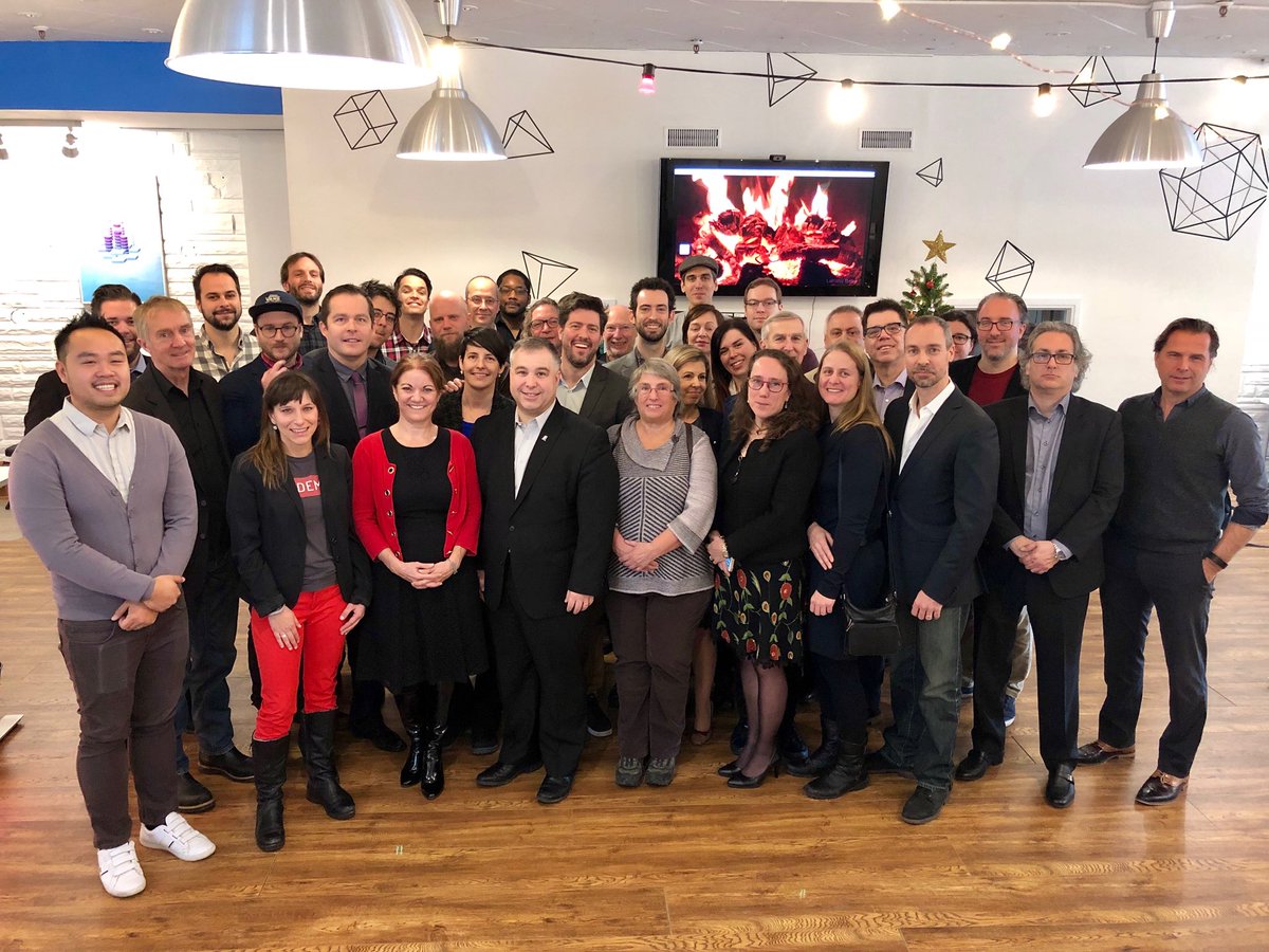 SebastienProulx's tweet photo. Petit déjeuner de Noël avec les membres de #EdTeq dans les bureaux de @Netmaths.

Merci d’innover au quotidien en faveur de la réussite éducative de nos jeunes! 

#EduQc #PolQc https://t.co/uVUikG21S3