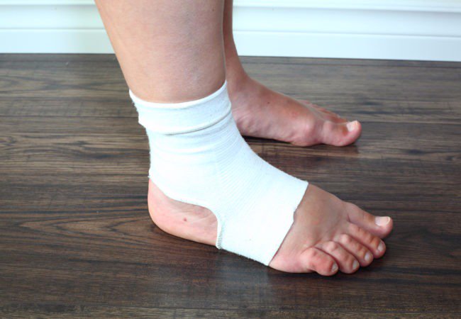 barefootsci's tweet photo. Issues with foot swelling?  Here are some tips to help you fight back! https://t.co/9XOabcwuoL https://t.co/398QrUda62