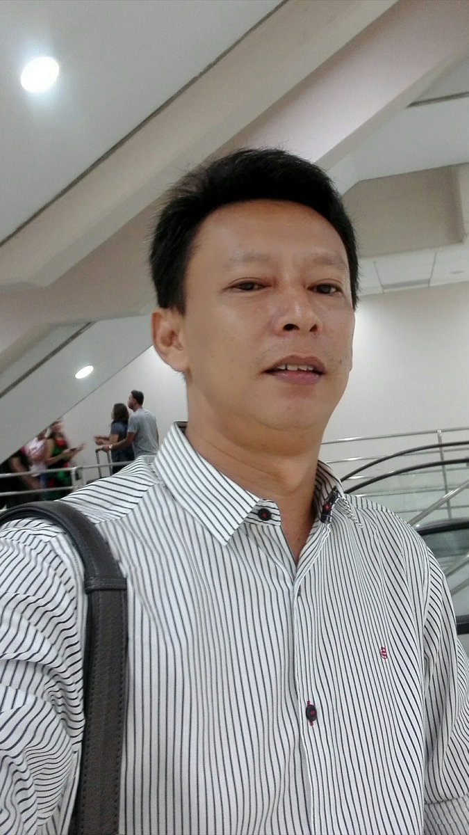 Packsa1's tweet image. ว่างๆ..ใครจะลากไปทำอะไร ยอมหมด !!