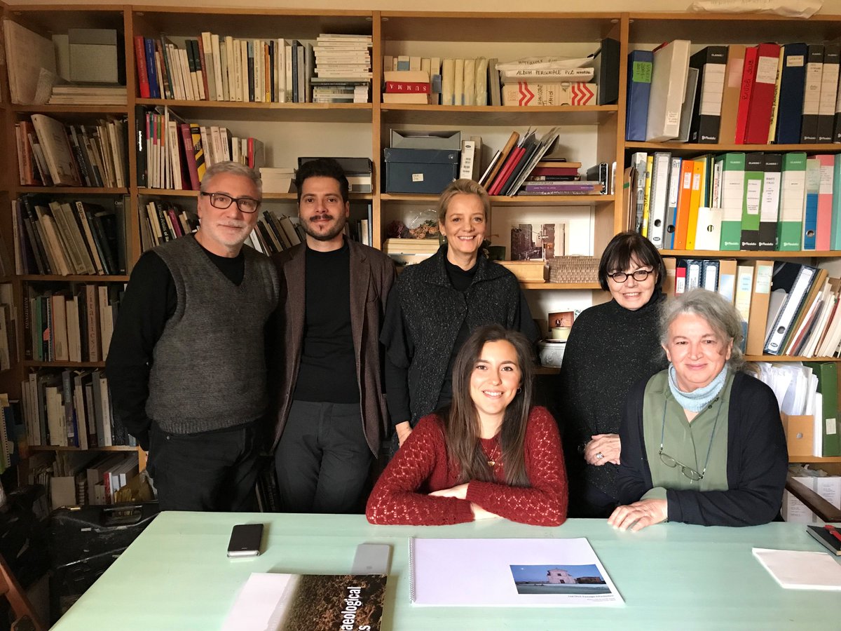 mufoco's tweet photo. I nuovi progetti del #MUFOCO per il #2018 iniziano a prendere forma...
Ieri si sono incontrati presso l'archivio #LuigiGhirri a #Roncocesi, #ReggioEmilia Giovanna Calvenzi, Gabriella Guerci, Adele Ghirri, Maria Fontana, Daniele de Lonti, Michele Nastasi e Sonia Calzoni. https://t.co/Odnb1G0p3M