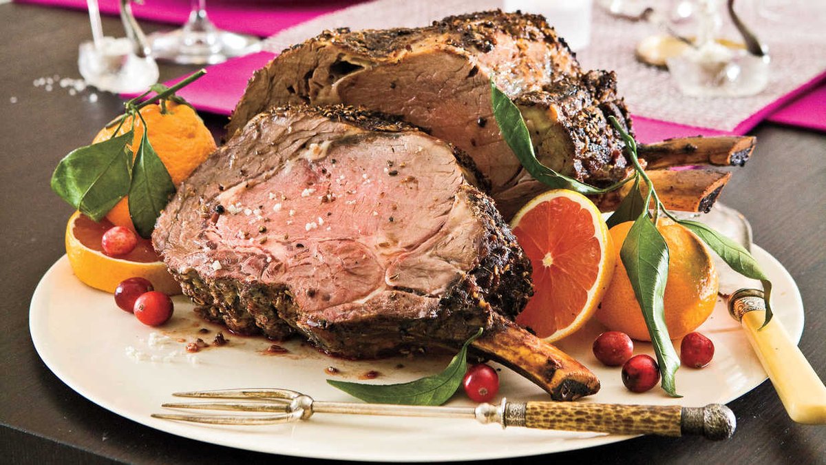 AwayAtTheBay's tweet photo. Looking for last minute ideas for hosting holiday dinner? Here are some fun options from Southern Living Magazine - like Fireside Brunch and Cajun Christmas Eve! https://t.co/6zHMs7yuaY https://t.co/nUzTNITu4r