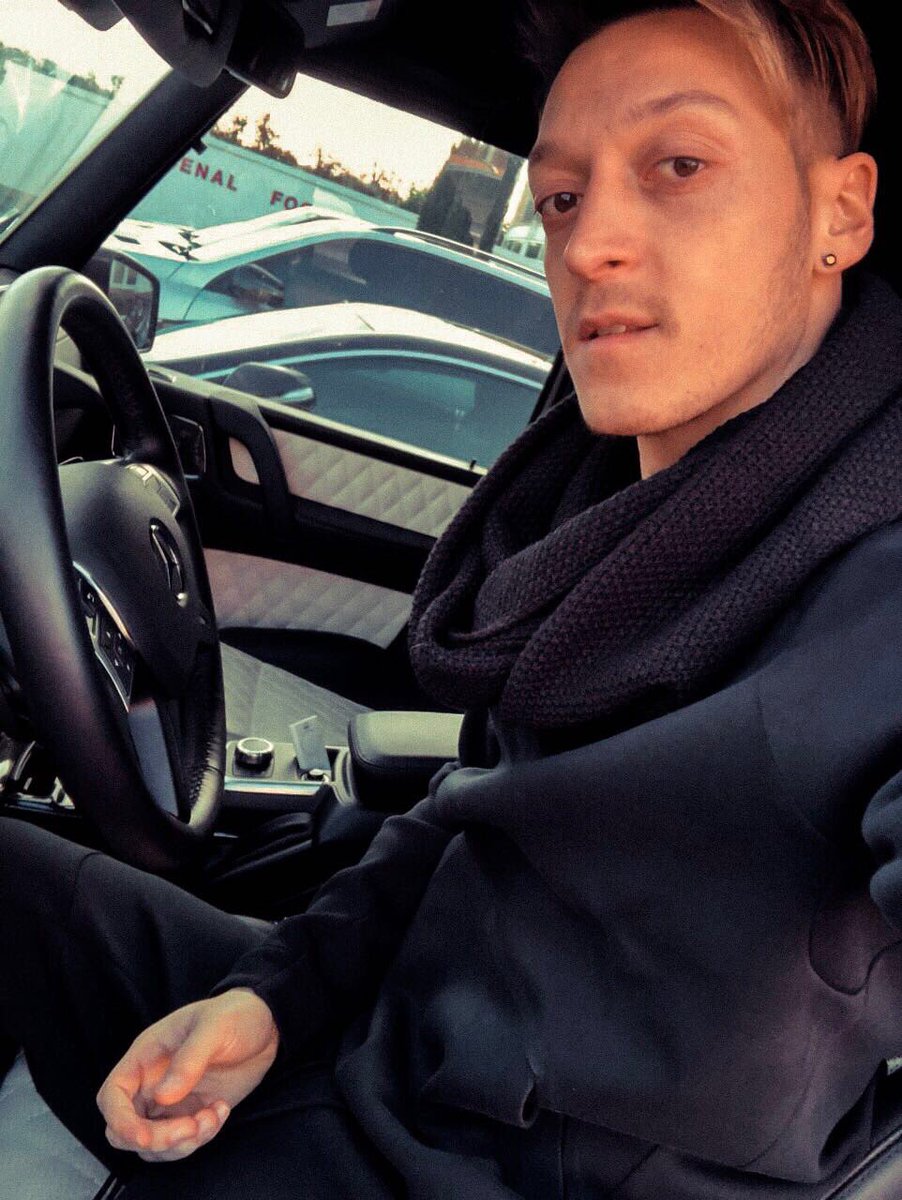 M10's tweet photo. On my way home from the last training session before the Newcastle game. Tomorrow, we will work as hard as we can in order to start a new unbeaten run at the Emirates! Let’s do this together, Gooners!👊🏼💥 #AFCvNUFC #Arsenal 🔴⚪ https://t.co/jDU5YVpL45