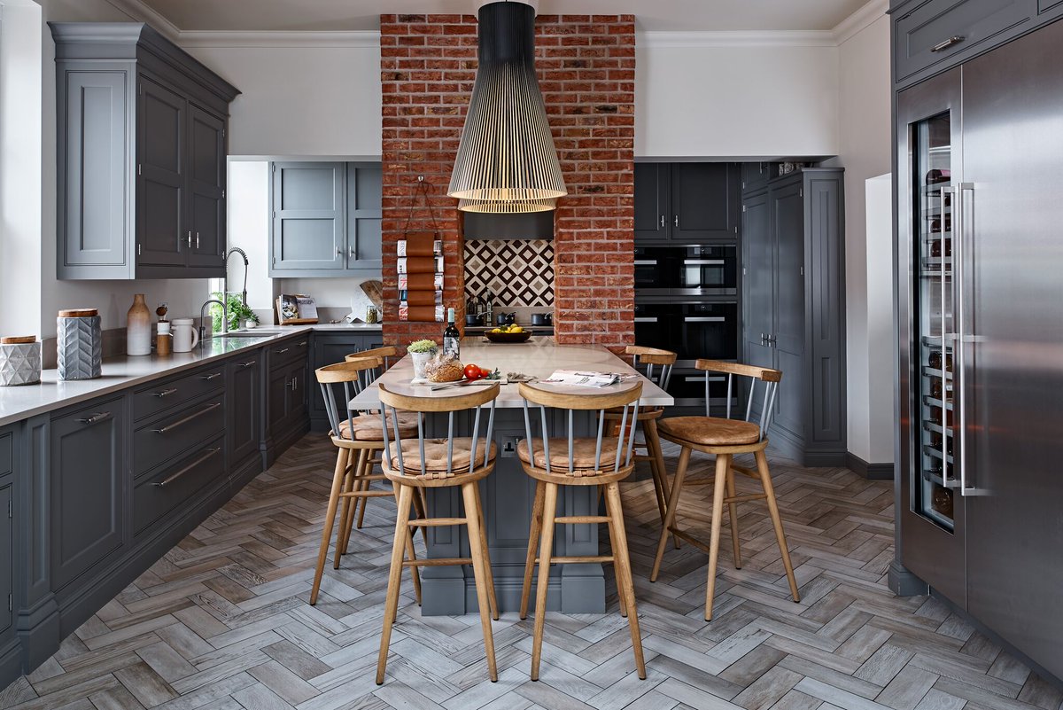 We love this kitchen by Furnish Interiors / Happy Christmas! #kitchensoftwitter