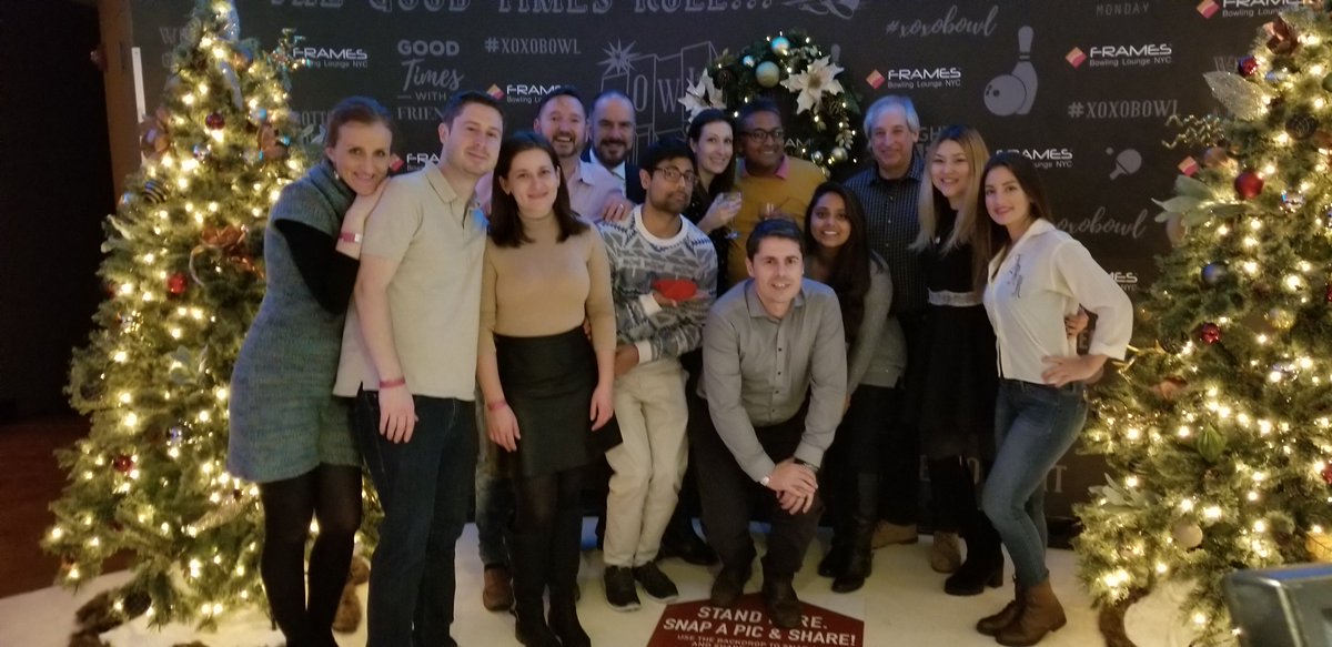 HireEffect's tweet image. Fun was had by all at our #NYC Office's Holiday Party! #SUMCore #HappyHolidays #xoxobowl #frames