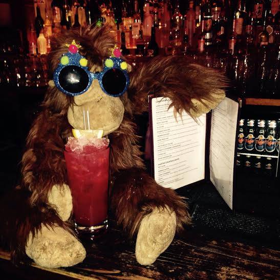 Its Friday and you all know what that means... Dancing, Drinks and Dim-Sum. So come down our resident DJ Monophunk will be spinning tunes tonight and tomorrow..Don’t forget happy hour times this weekend Fri 5-7 Sat/Sun 12-8pm Long cocktails £6 and £10 beer buckets. Hurry up🙈