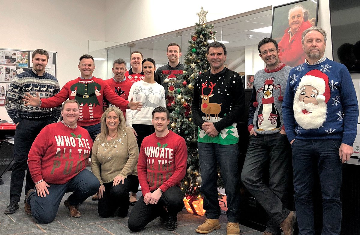 dbsharpsons's tweet image. #christmasjumperday #teamsharp #savethechildren