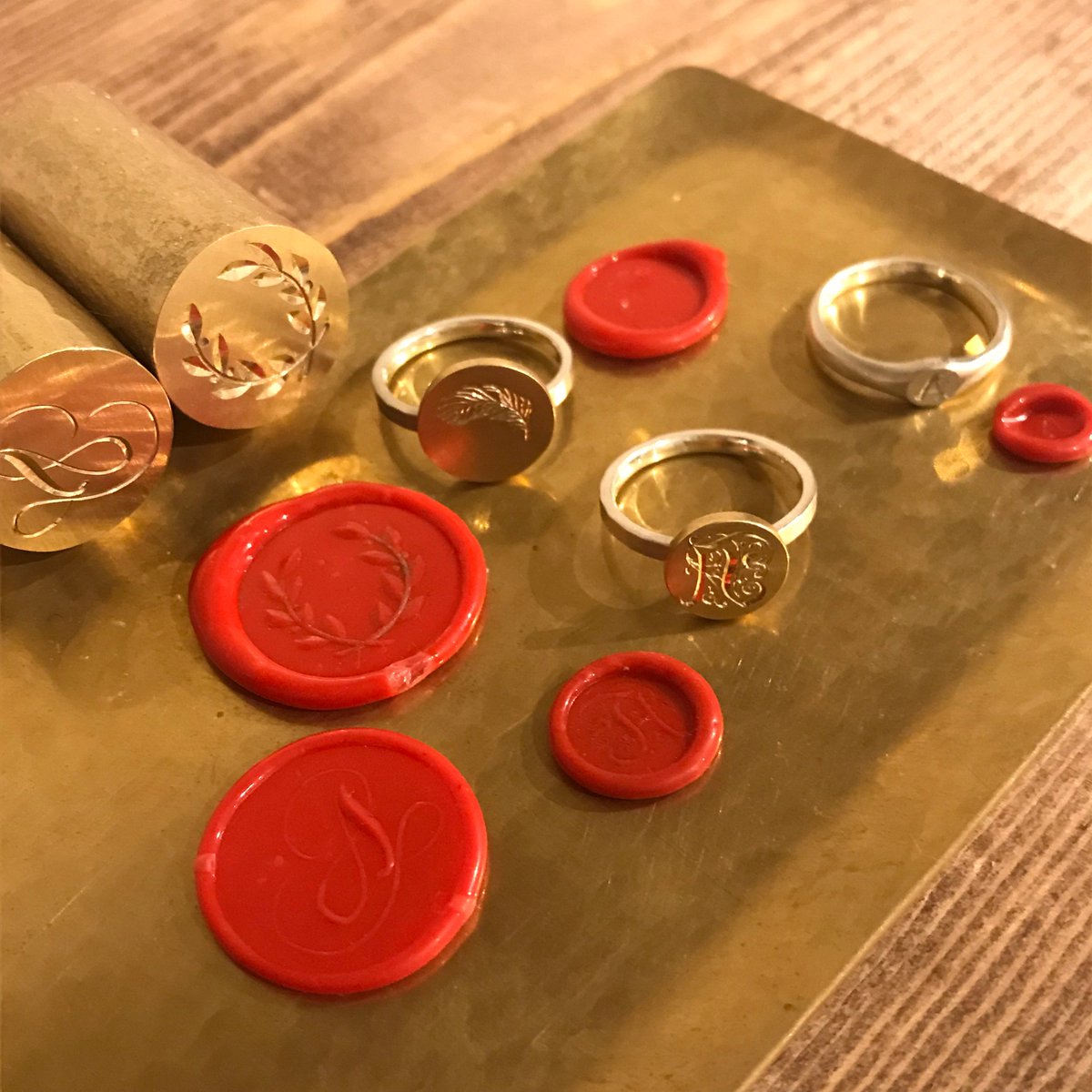 汽水域 シーリングスタンプを作ってみました お好きなアルファベットで制作できます お店のロゴなどをご希望の場合はご相談ください シーリングスタンプ オーダーメイド 真鍮 クラフト 文房具 T Co Reqooihckw T Co 1zjfzziqya 汽水域 シーリングスタンプを作ってみました お好きなアルファベットで制作できます お店のロゴなどをご希望の場合はご相談ください シーリングスタンプ オーダーメイド 真鍮 クラフト 文房具 T Co Reqooihckw T Co 1zjfzziqya