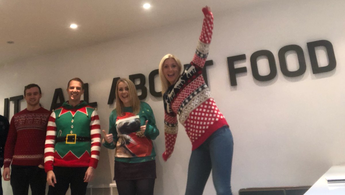 jamesroberts711's tweet photo. #DanishCrownDecember @DanishCrownUK we know #ItsAllAbout ...... #ChristmasJumperDay & bringing you #cheer and #fine #quality #meat #SantaIsAViking π
πΌ#HolidaysAreComing #fabulousfriday https://t.co/7AE3Zn98KU