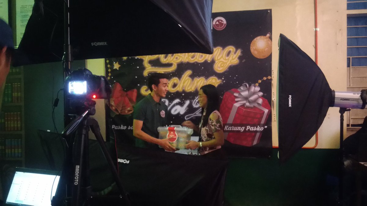 ctumcssg's tweet photo. ONGOING
Giving of prizes to the winners of the Grand Raffle Draw and the "My Little Wish for Christmas"
Spread happiness and love to the people around you. Merry Christmas, everyone! ☺❤
#PASKONGTECHNOV2
#TomorrowsCouncil
#CTUMCSSG https://t.co/hlM7K2jlzC