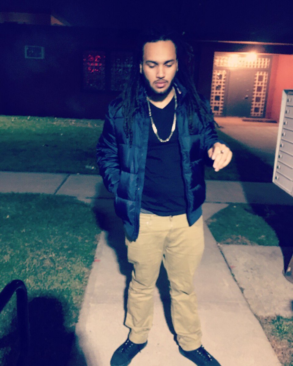 king_Shoota1007's tweet photo. Drippin 😬🤑 https://t.co/1fKKBnw2WC