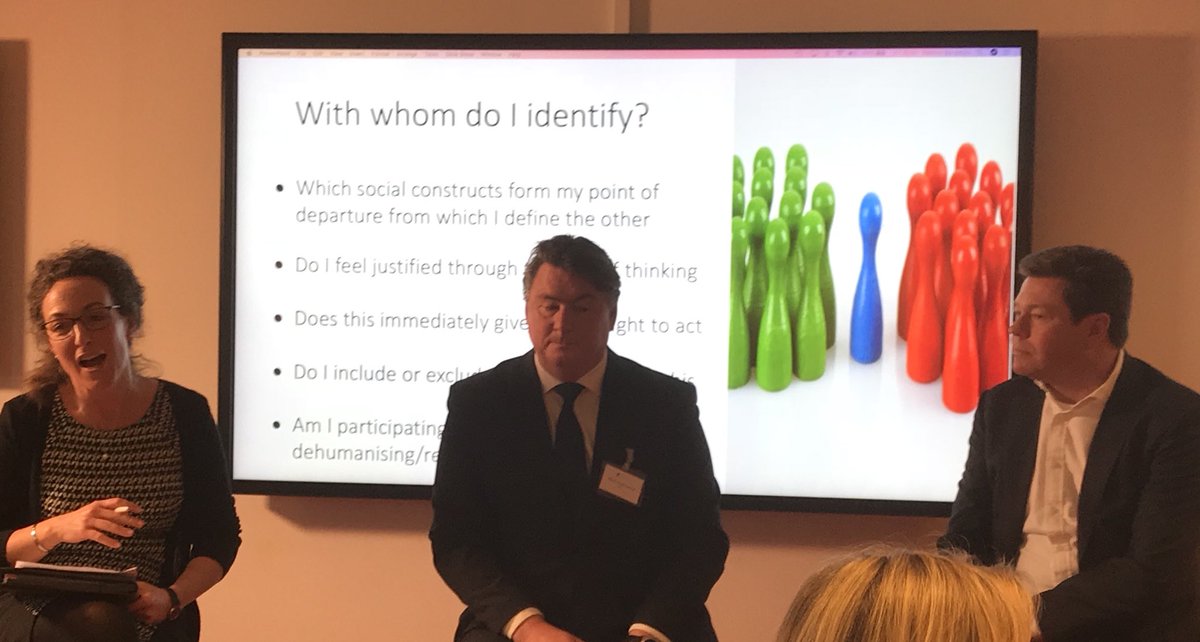 SER_DiB's tweet photo. IBM en Dell benadrukken samen het belang van “engaging men to include women in the top” #GuysForEquality https://t.co/H6hG1aZFB7