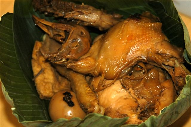 arieparikesit's tweet photo. #ayamWar #Jogja

Gudeg Bu Amat Selokan Mataram, andalan untuk dibawa pulang cc @dodoabdullah @rade_efp https://t.co/CKXCzbaGV1