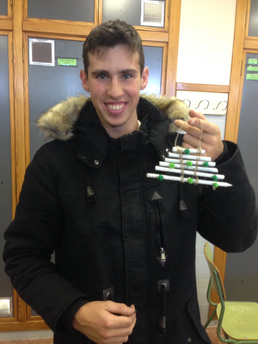ShamrockSpring's tweet photo. Great #ReUse of #ReUse17 @KildareCoCo ✏️ made from #ReCycle paper @eumayors @emwr_ie #GreenChristmas @NakedPermie @VOICE_Ireland @ZWWIre @GreenFlagAward @GreenCampusIE here in Celeste college they admire #sustainable work in 🇮🇪 as #SDGs yet to hit their 1200pupil school 💚 https://t.co/aX2wyVeRHq