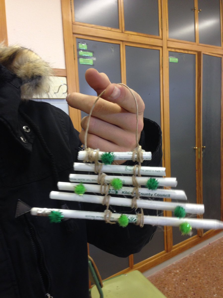 ShamrockSpring's tweet photo. Great #ReUse of #ReUse17 @KildareCoCo ✏️ made from #ReCycle paper @eumayors @emwr_ie #GreenChristmas @NakedPermie @VOICE_Ireland @ZWWIre @GreenFlagAward @GreenCampusIE here in Celeste college they admire #sustainable work in 🇮🇪 as #SDGs yet to hit their 1200pupil school 💚 https://t.co/aX2wyVeRHq