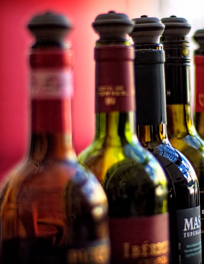 #ICYMI Your Christmas fine wine selection is now sorted, thanks to @WineCellarRSA bit.ly/2krIuVy 
#winelovers 
#PinotNoir 
#champagne 
#Merlot