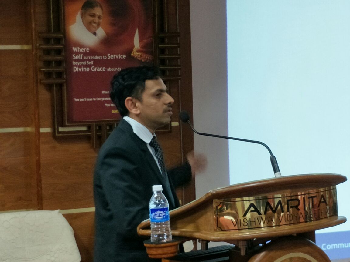 DefencePost's tweet photo. Beam Steering for lasers by Amith Masade, Manager, Product and Technology Development, L&T Defence at #DefenceMakeInIndia event in #Coimbatore @AMRITAedu https://t.co/rBV9i4jKfw