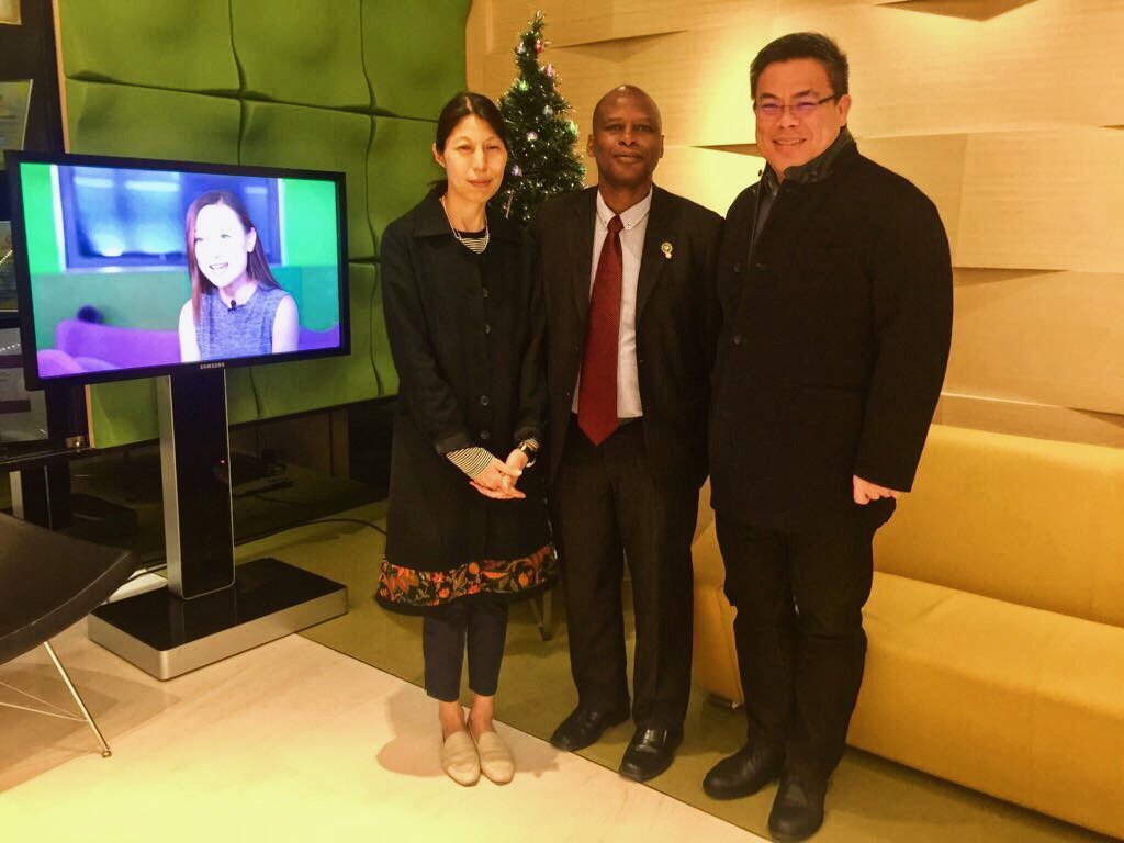 alex_kong's tweet photo. Had a fruitful discussion about serving the unbanked population with Denis Nkala, Regional Coordinator Regional Office for Asia-Pacific, United Nations Office For South South Cooperation.
#TNG #TNGWallet #TNGFinTech #FinTech #Bankfortheunbanked #VirtualBank #UNOSSC https://t.co/Zx16liwo4X