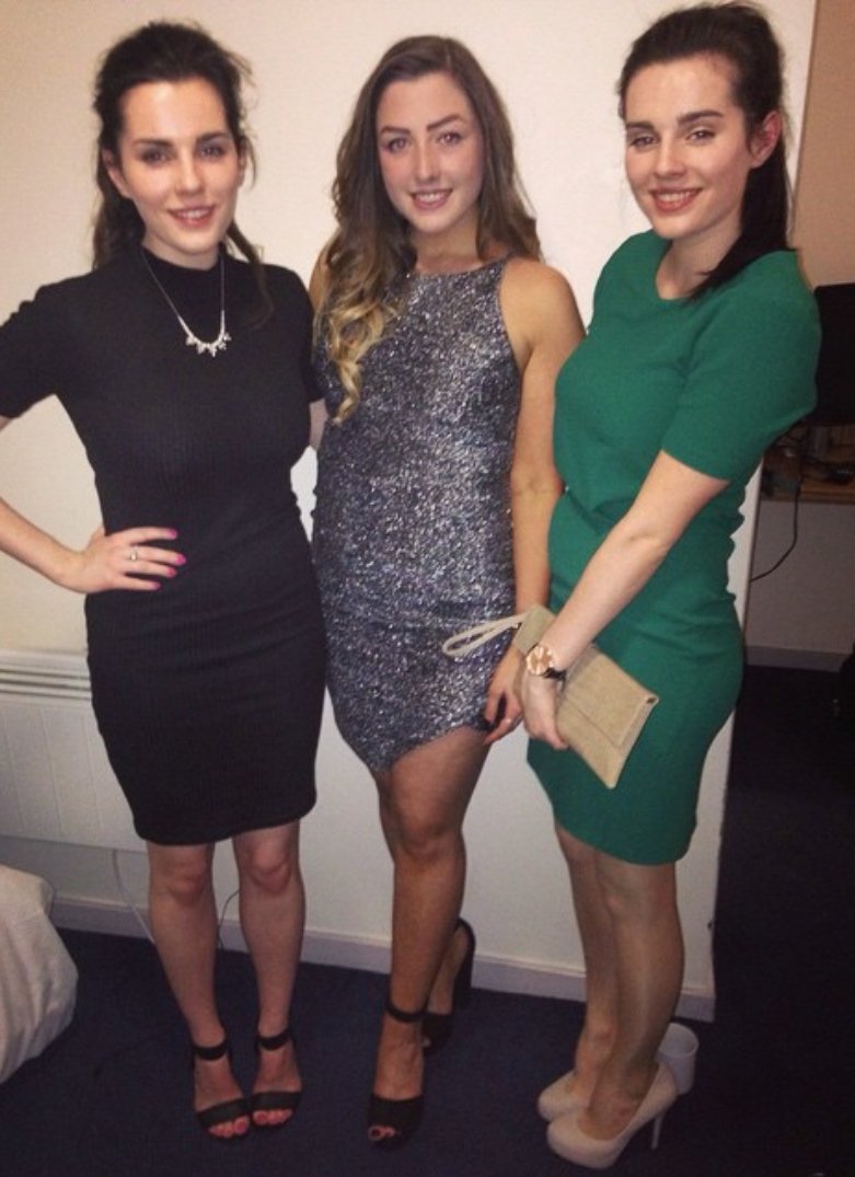 gemmac2404's tweet image. Happy 21st Peroni @indiarosey 🍊🍾🎉 love u ugly 💘 x