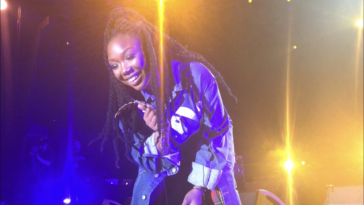 NishalChiba's tweet photo. Brandy showing no signs of aging... @4everBrandy @DurbanICC #legendsofRNB https://t.co/6SXokhFzsG