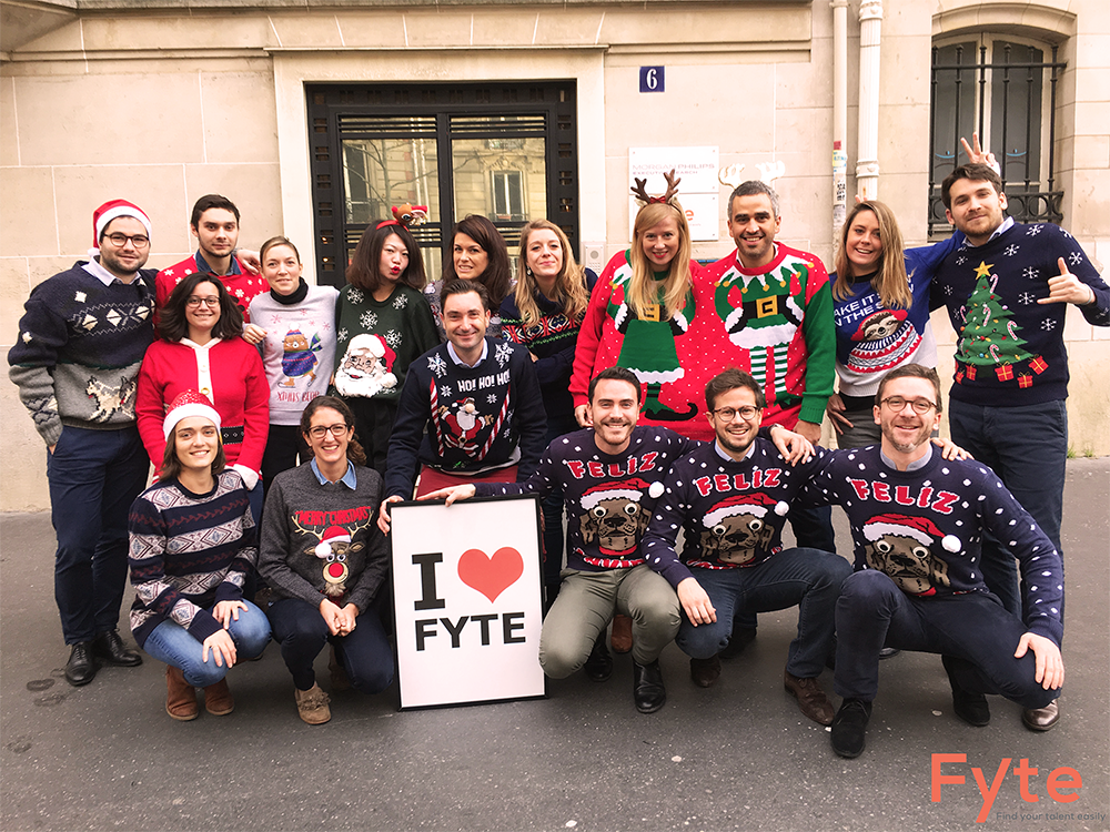 MPSR_FR's tweet image. Merry Christmas from Fyte France Team! #FYTEXMAS @Fyteasily  #xmasjumperday #xmasjumpers #France #pullmoche #pullnoel