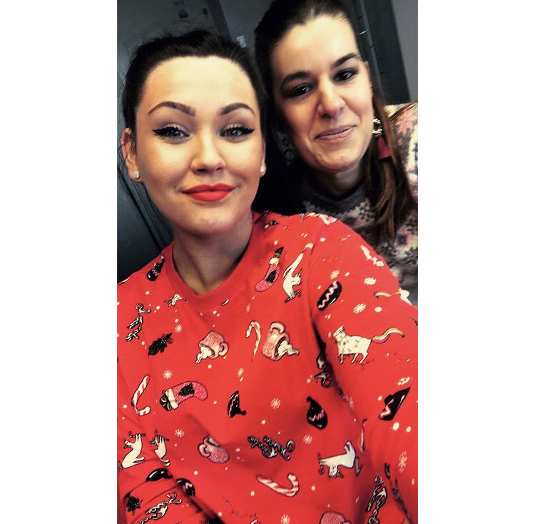 ColleenBurke95's tweet photo. #ChristmasJumperDay ❤️#BeAuthentic #teambrum https://t.co/x0oAsfHDSf