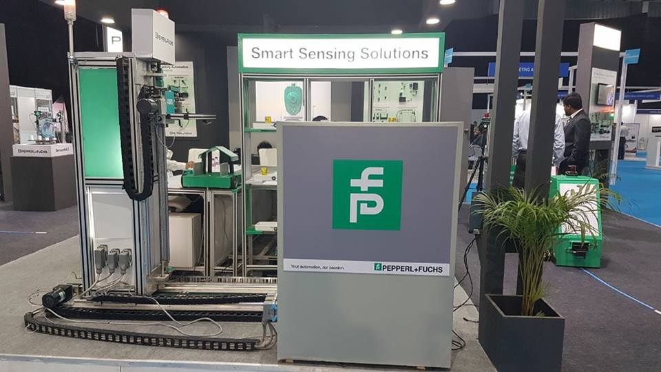 SmartIndustryIN's tweet photo. Last one hour to visit #SISIndia17. Head to Bombay Exhibition Centre before 5pm today! https://t.co/4iMTuTsP2m