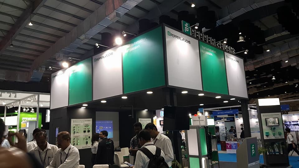 SmartIndustryIN's tweet photo. Last one hour to visit #SISIndia17. Head to Bombay Exhibition Centre before 5pm today! https://t.co/4iMTuTsP2m