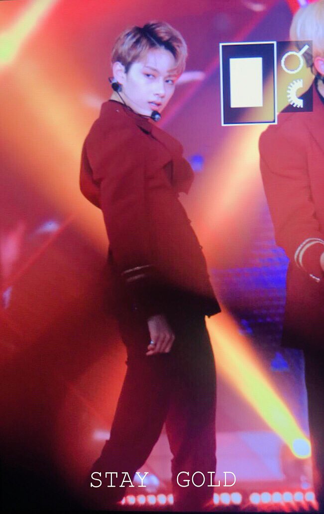 Stay_Gold0610's tweet photo. 171215 제주 슈퍼모델 콘테스트 
준휘야!! 너가 바로 슈퍼모델이얌.!!!!!!!!!!
#문준휘 #준 #세븐틴 #文俊辉  @pledis_17 https://t.co/lqyH25P1Gr
