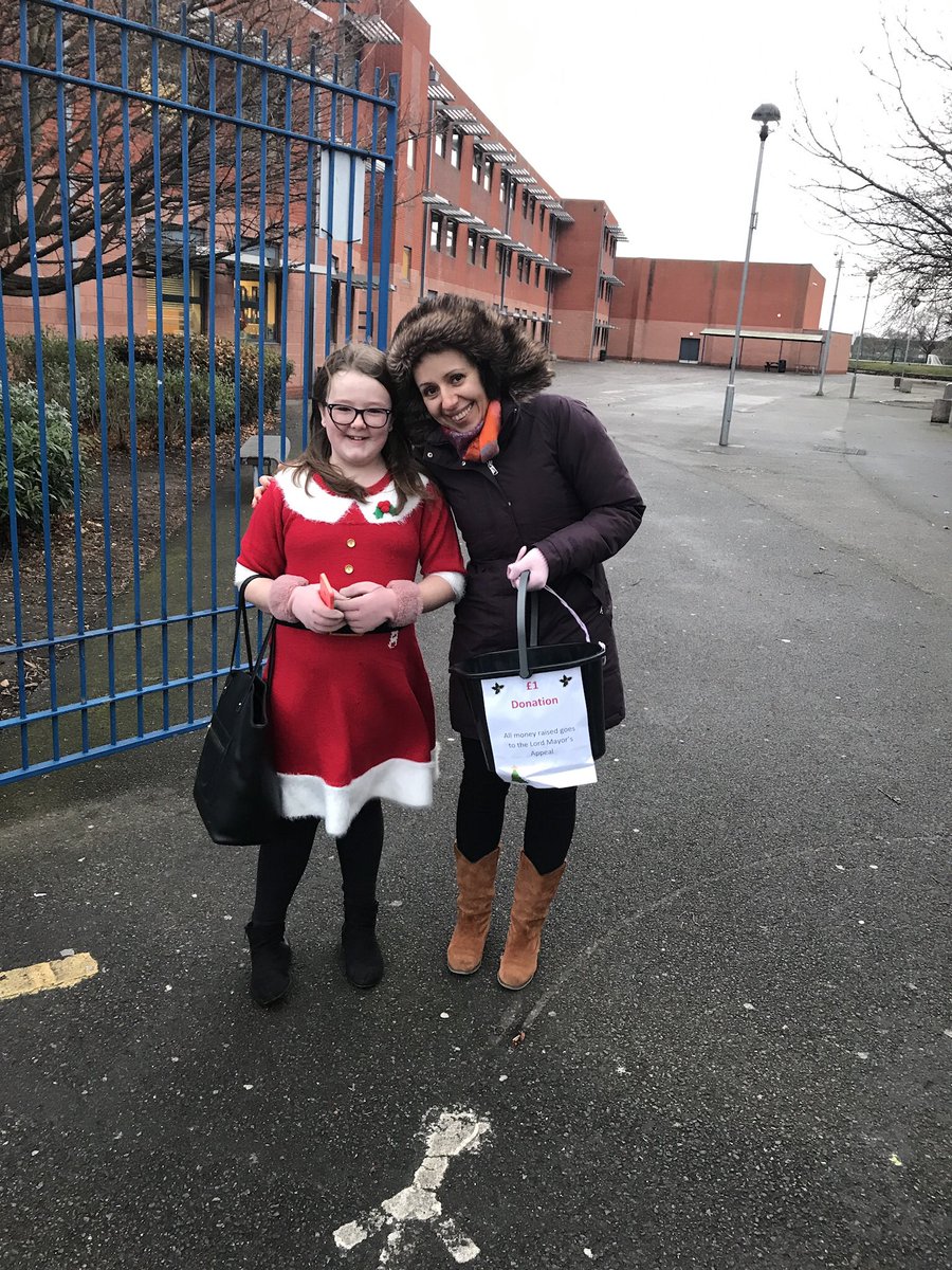 MX_Humanities's tweet photo. Christmas jumper day - raising money for local charities @MiltoncrossAcad https://t.co/SpZRKSZ2ES