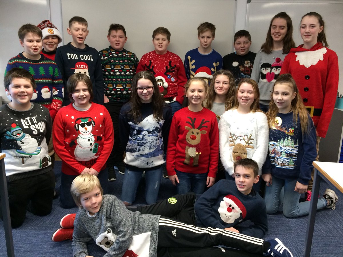 YsgolYstalyfera's tweet photo. #siwmperiNadolig @SaveUKNews Diolch i bawb! https://t.co/pixU2epPCV