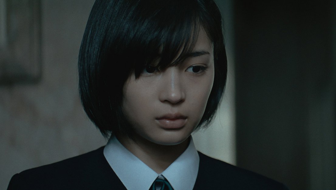 Twitter पर 빠요x2 韓国で公開された三度目の殺人の感想 ネタバレ注意 広瀬すずちゃん演じる咲江の足が不自由なのは生まれつきか 本当に屋根から飛び降りたのかはっきりしないけど それは生まれてこない方が良い人間ってあるのか 社会がそういう悪人を作るのか