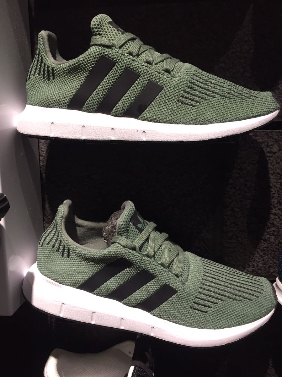 AWeanie's tweet photo. @adidas what are these trainers called and where can i buy them? Cant find them on your website? UK https://t.co/qTi7xBmiCB