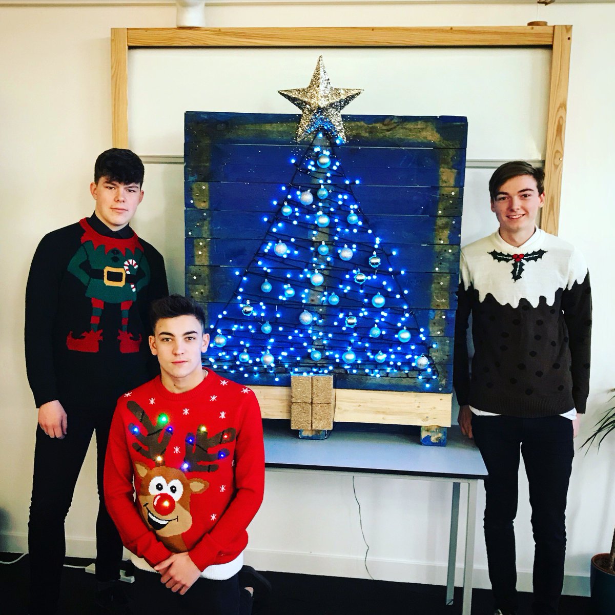 MarrColOfficial's tweet image. Mr McNeill’s classes have been busy making festive decorations for Tuesday’s Xmas Fayre. Check out the awesome #upcycled pallet tree our classes have made for sale! Any takers? #upcycling #techboys #xmasjumperday #forsale”