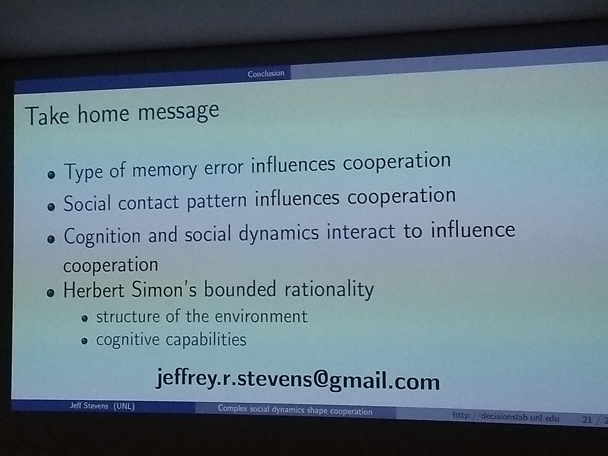 Jeffrey Stevens giving us insights into the relevance of combining memory errors and association skews to understand the presence of cooperation. Nice talk! #GFT #SocialComplexity